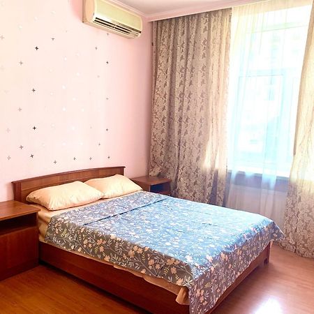 Apartaments On Pavlovskaya 8 Harkov Kültér fotó