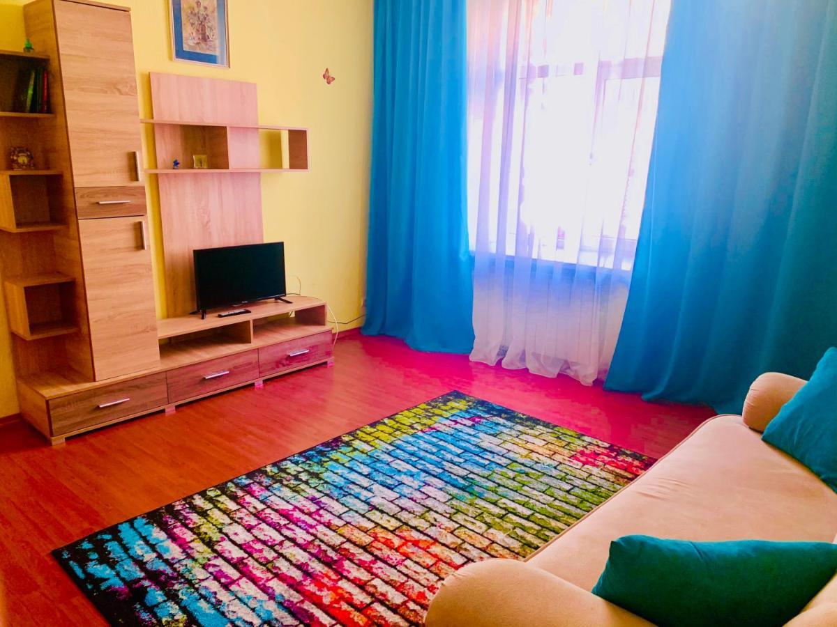 Apartaments On Pavlovskaya 8 Harkov Kültér fotó